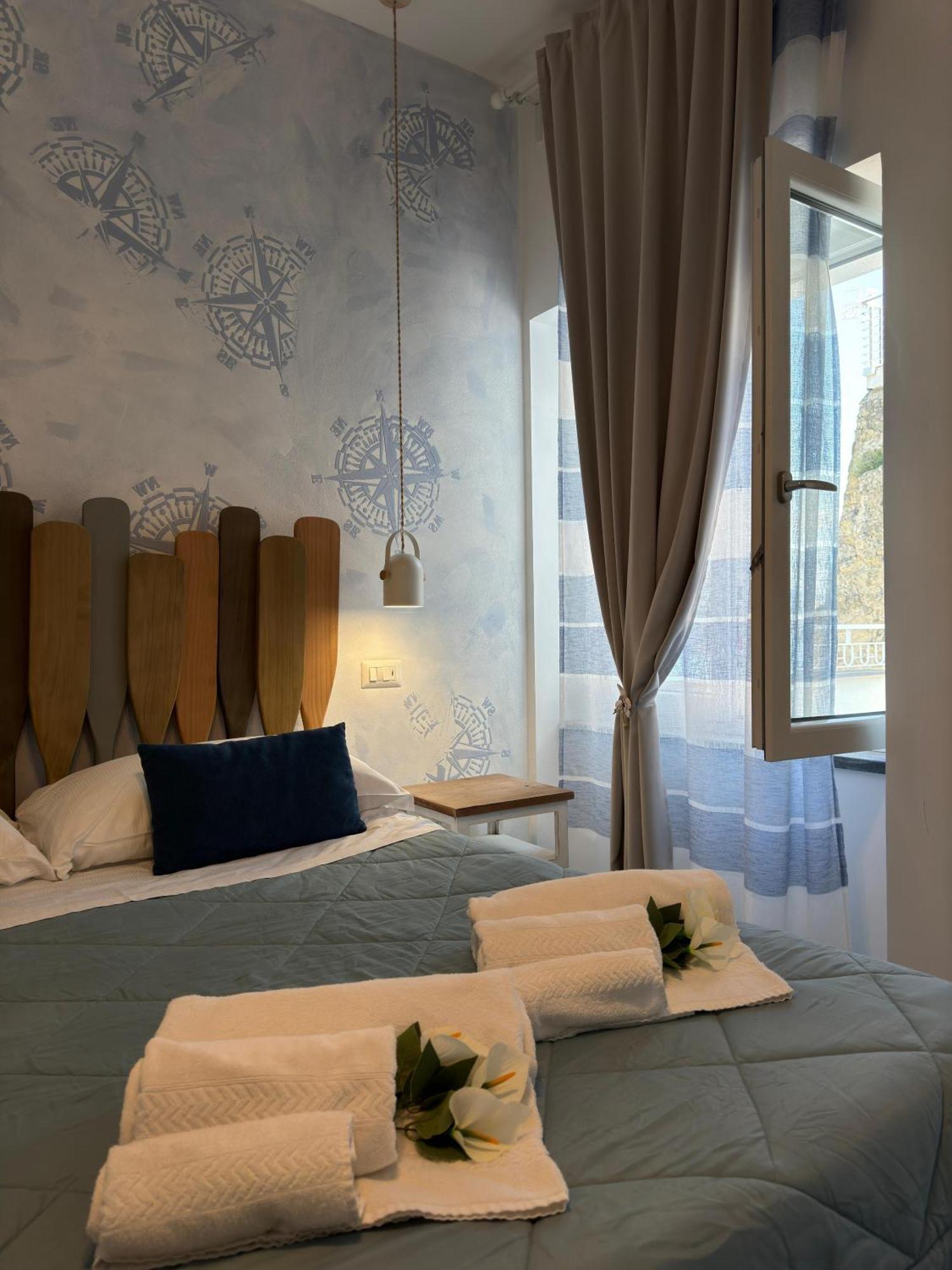 Pharus Miseni Suites And Rooms Bacoli Esterno foto